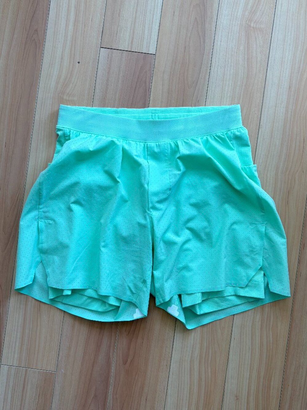 lululemon Fast and Free 5" Short Lined